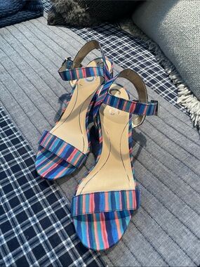 NWOB CIRCUS BY SAM EDELMAN Ankle-Strap Sandals in Blue, Pink, and Coral Size 7